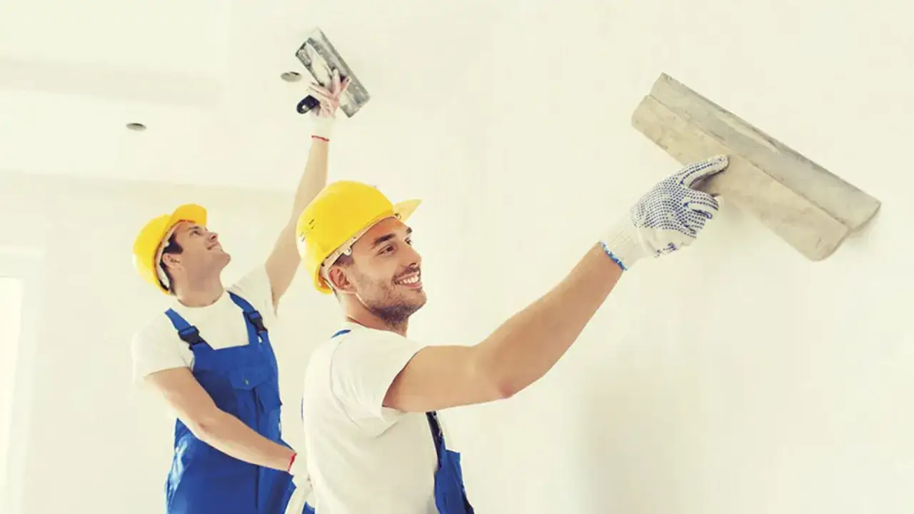 Jaki tynk na ścianę jednowarstwową? Wybierz najlepsze rozwiązanie