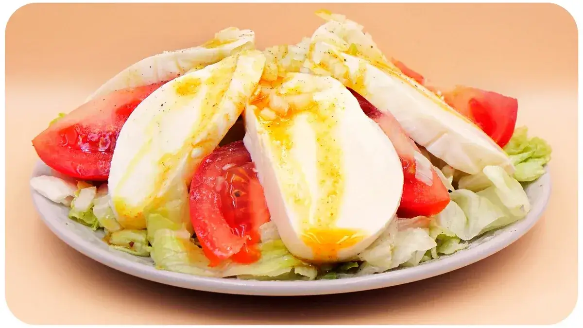 Przepis na zdrową sałatkę, która zaskoczy Twoje podniebienie