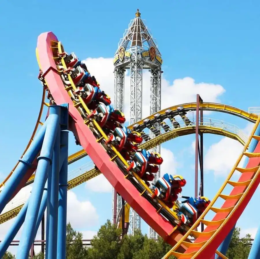 Parque Warner: Entradas, atracciones y trucos para tu día ideal