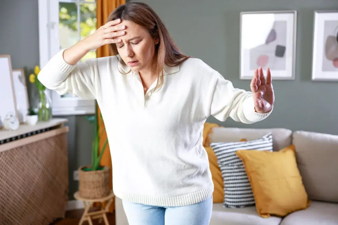 Zaburzenie błędnika objawy – jak je rozpoznać i uniknąć problemów