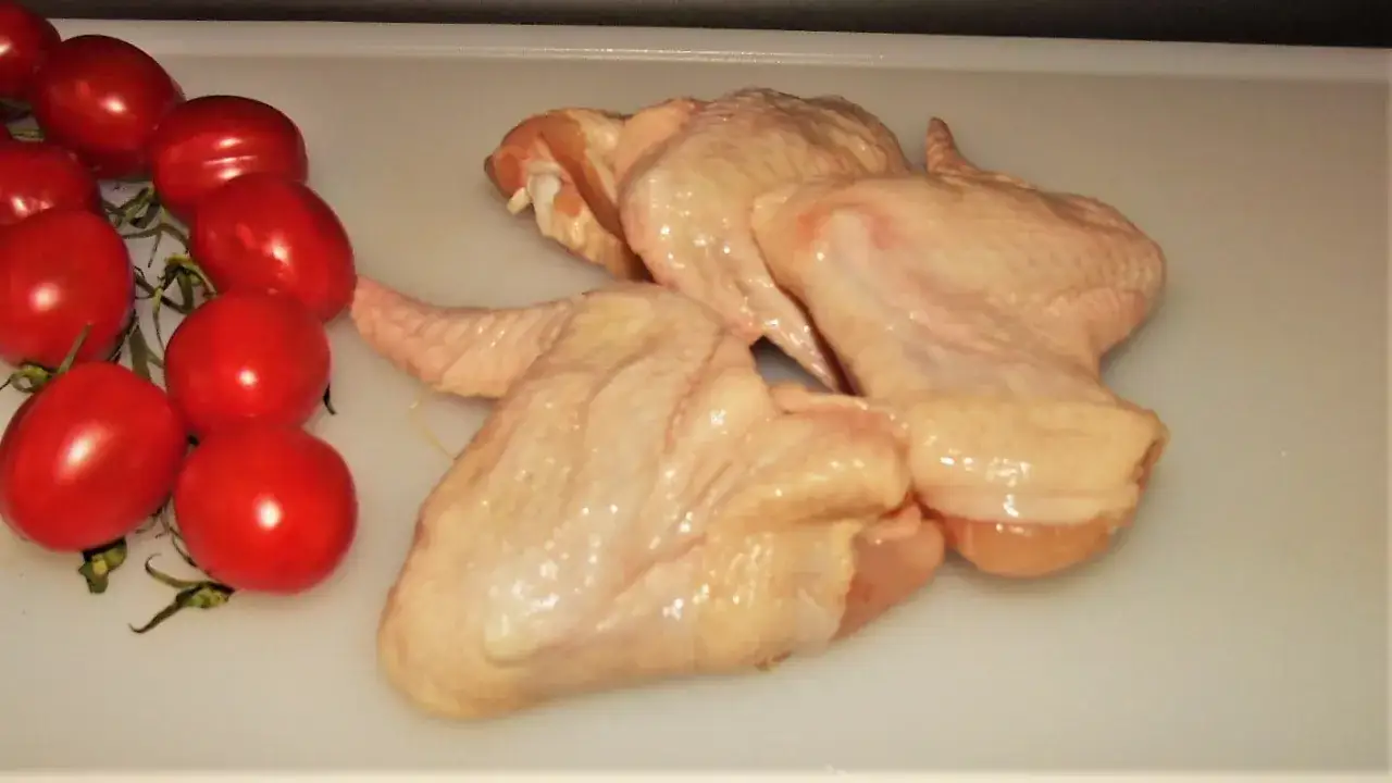 Ile waży skrzydełko z kurczaka? Zaskakujące różnice w wadze!