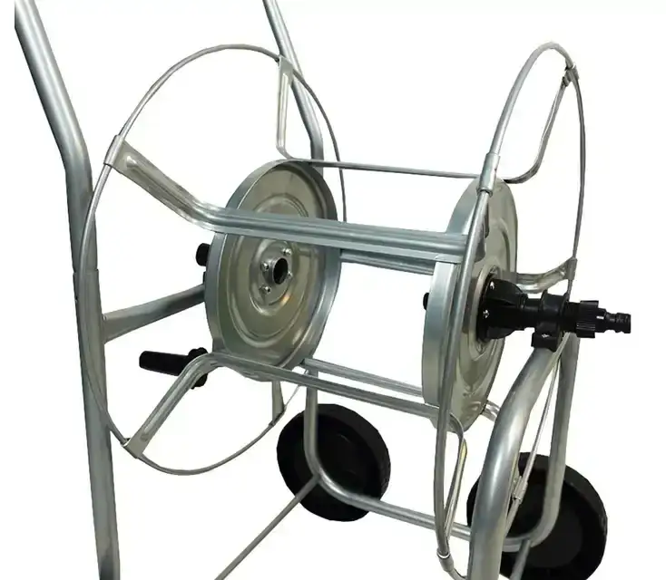 Wózek na wąż ogrodowy 3/4: Koniec bałaganu w ogrodzie?