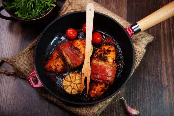 Jak usmażyć filet z kurczaka, aby był soczysty i pełen smaku