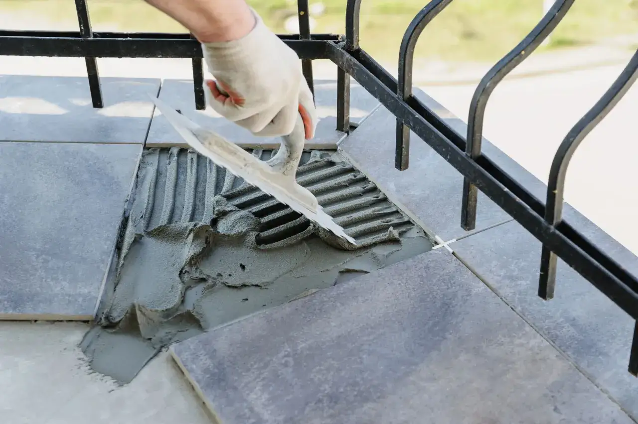 Jak wykonać izolację balkonu, aby uniknąć kosztownych napraw?