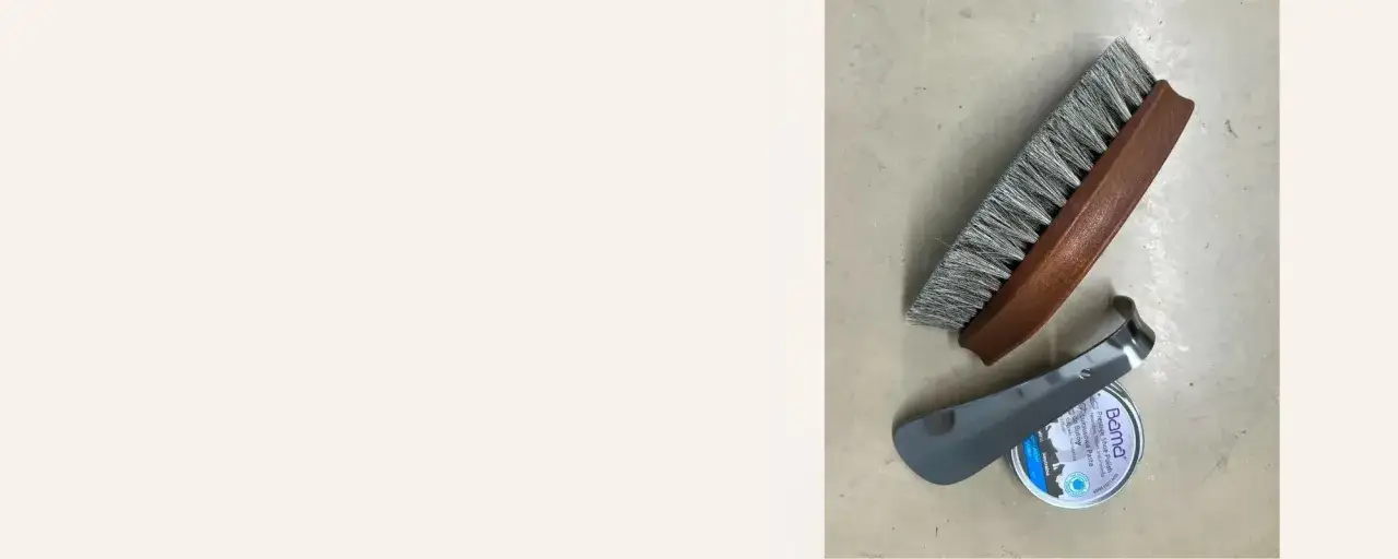 Skuteczne sposoby na zmycie pasty do butów ze skóry bez uszkodzeń