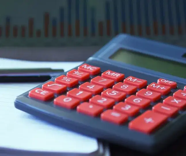 Jakie uchwały do KRS są niezbędne, aby uniknąć problemów?