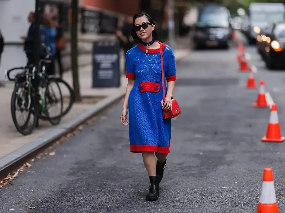 Jakie dodatki do chabrowej sukni? 7 stylowych propozycji