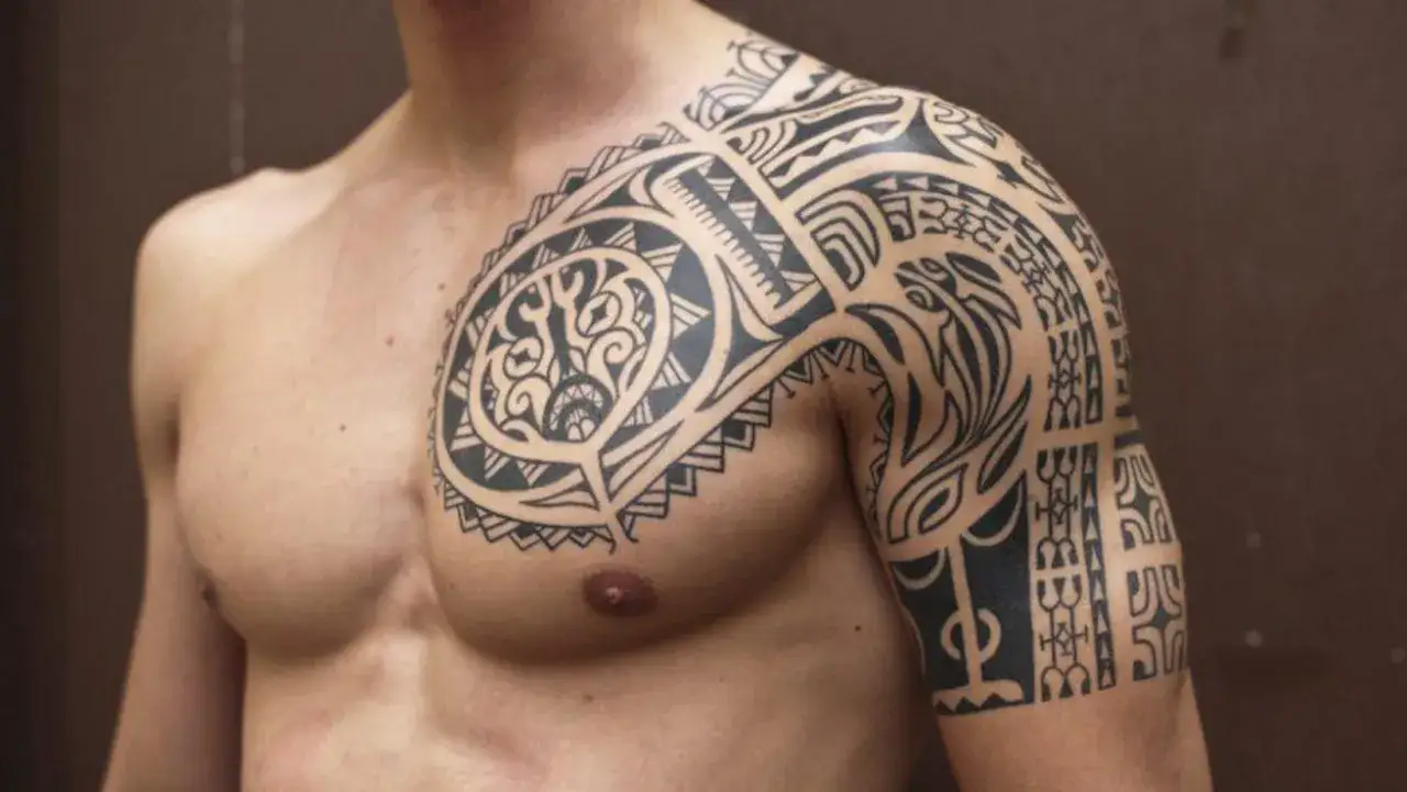 Symbole polinezyjskie: znaczenie i tajemnice ukryte w tatuażach
