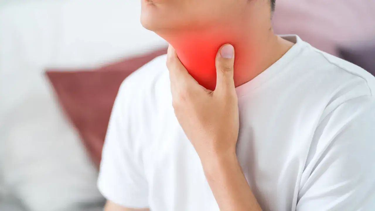 Dolor de garganta: ¿Qué tomar? Guía experta para un alivio eficaz.