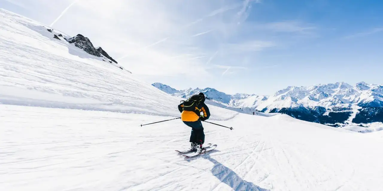 Narty w Szwajcarii: Gdzie jechać i jak zaoszczędzić? Kompletny przewodnik