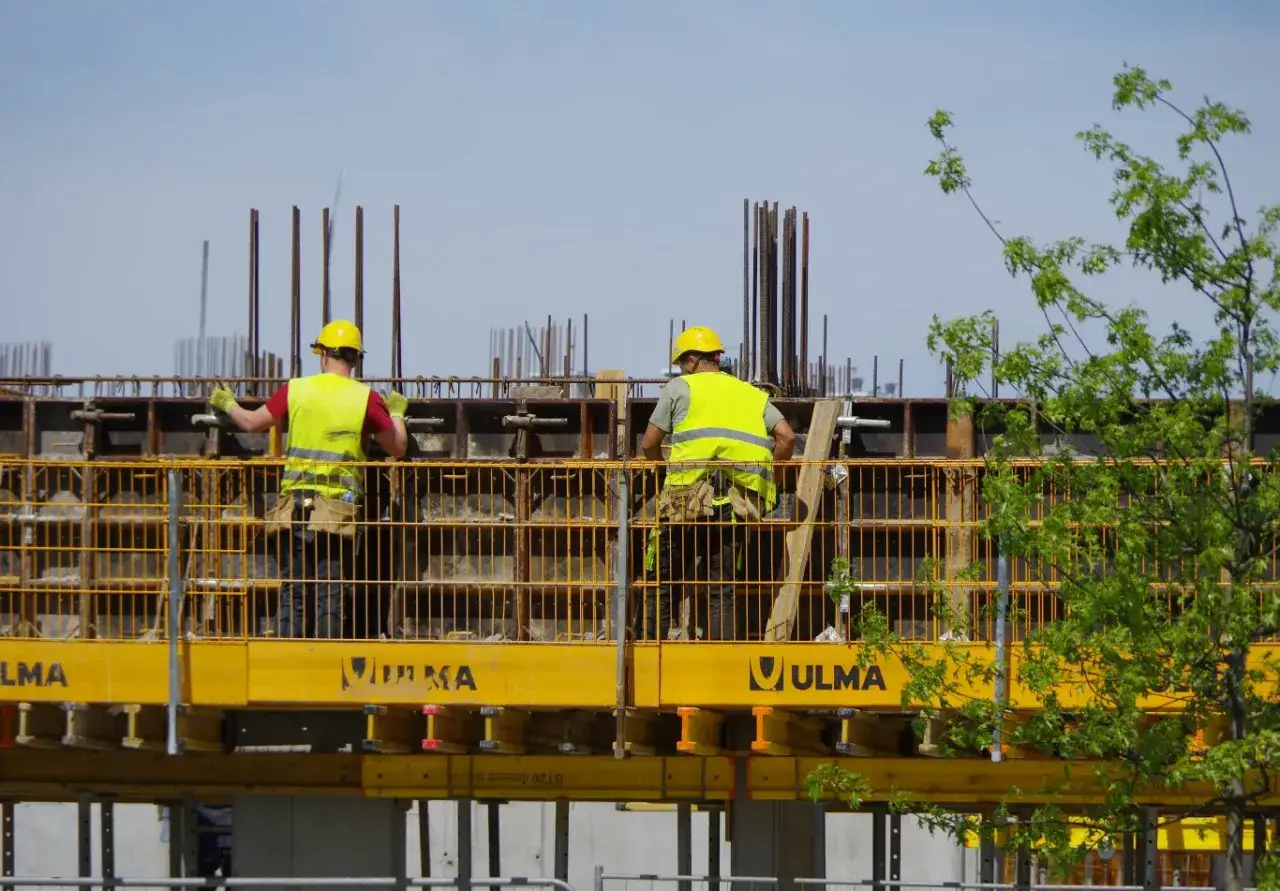 Technikum: 5 lat do stażu pracy! Zyskaj 26 dni urlopu