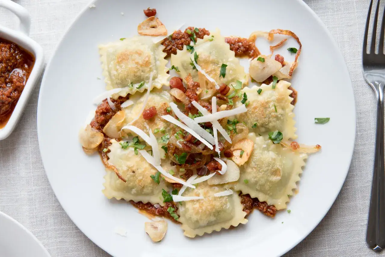 Ravioli czy tortellini? Od dziś rozpoznasz je bezbłędnie!