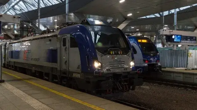 Czy w PKP Intercity jest Wi-Fi? Sprawdź dostępność i łączność