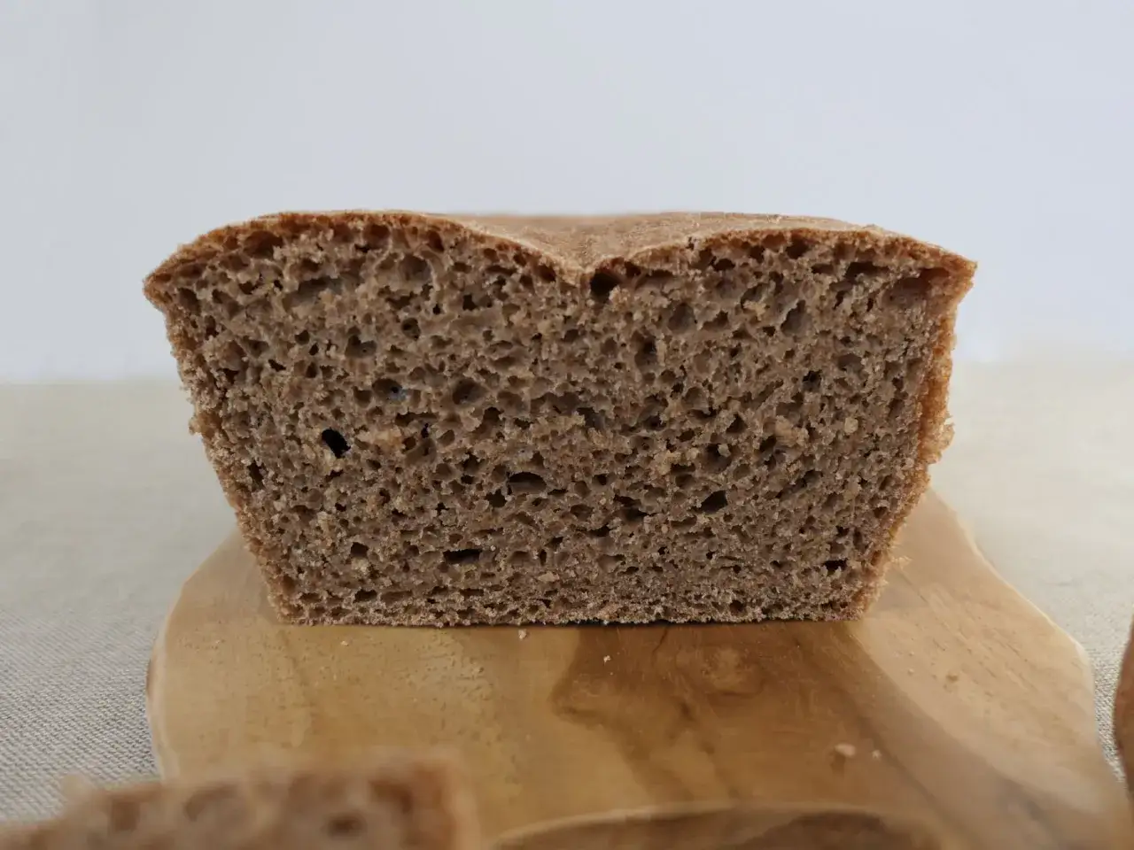 Jak upiec dietetyczny chleb graham – prosty przepis na zdrowy domowy wypiek