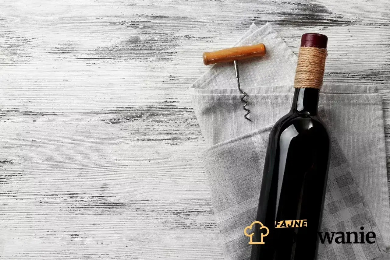 Otwórz wino: z korkociągiem, bez i gdy korek się złamie