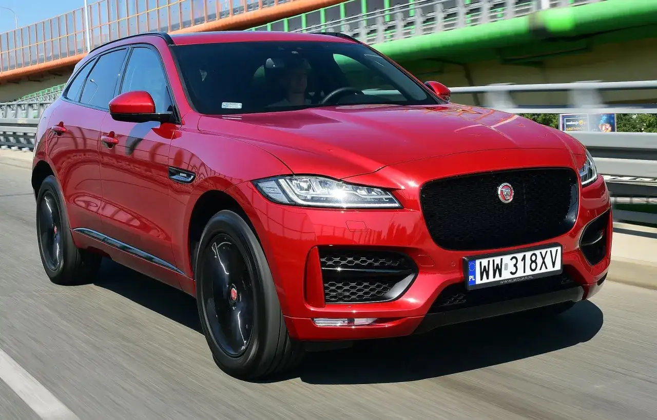 Jaguar F-Pace: Silniki, awarie, koszty. Czy to SUV dla Ciebie?