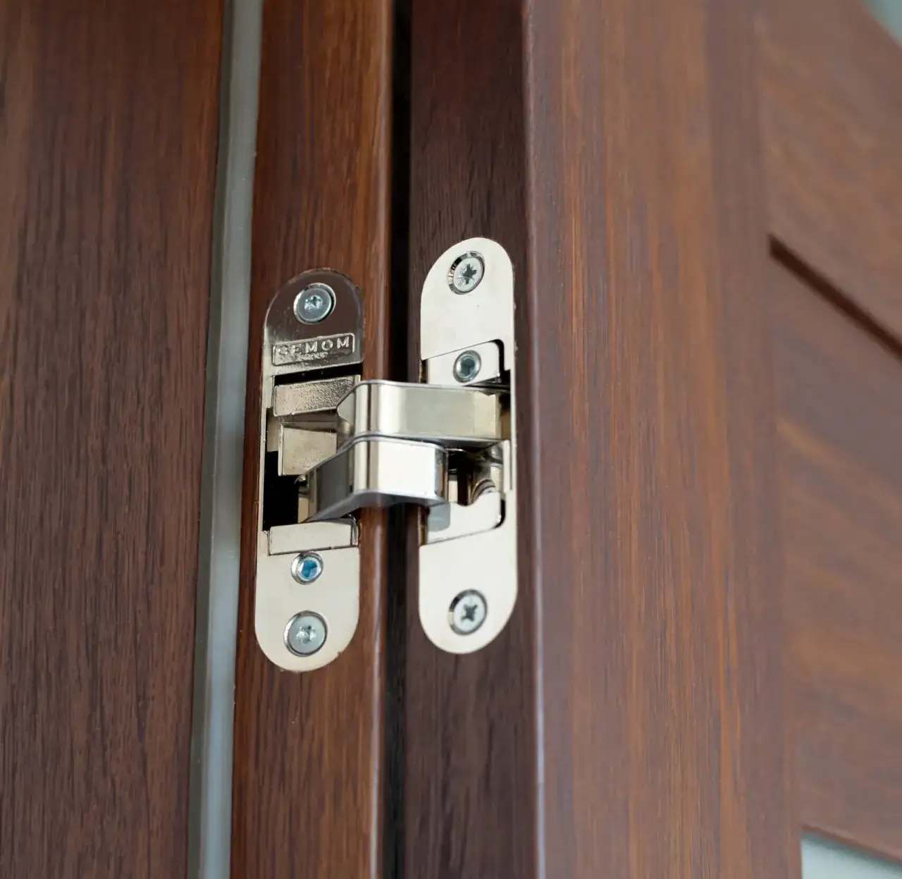 Kompletny Przewodnik po Drzwiach Bezprzylgowych i Ich Zaawansowanych Zawiastwach