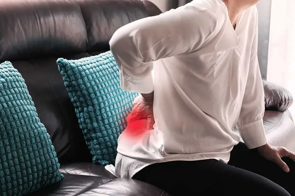 Skuteczne sposoby na ból żołądka i pleców, które naprawdę pomagają