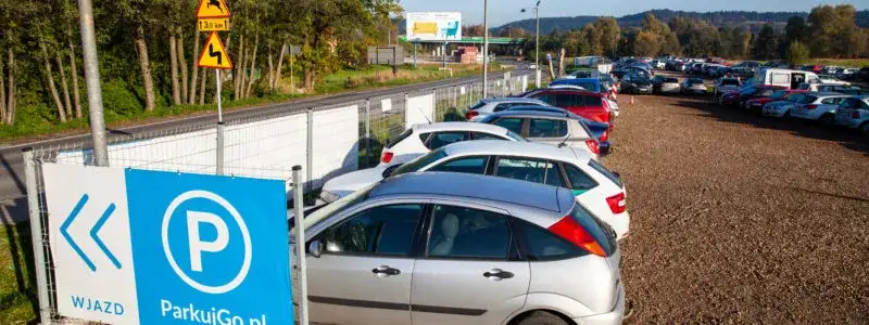 Gdzie zostawić auto w Czorsztynie bez stresu? Miejsca parkingowe