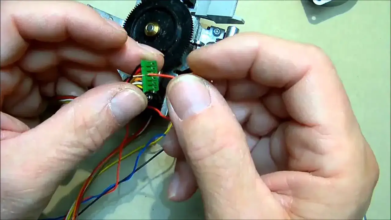 Jak sprawdzić silnik krokowy i uniknąć kosztownych napraw