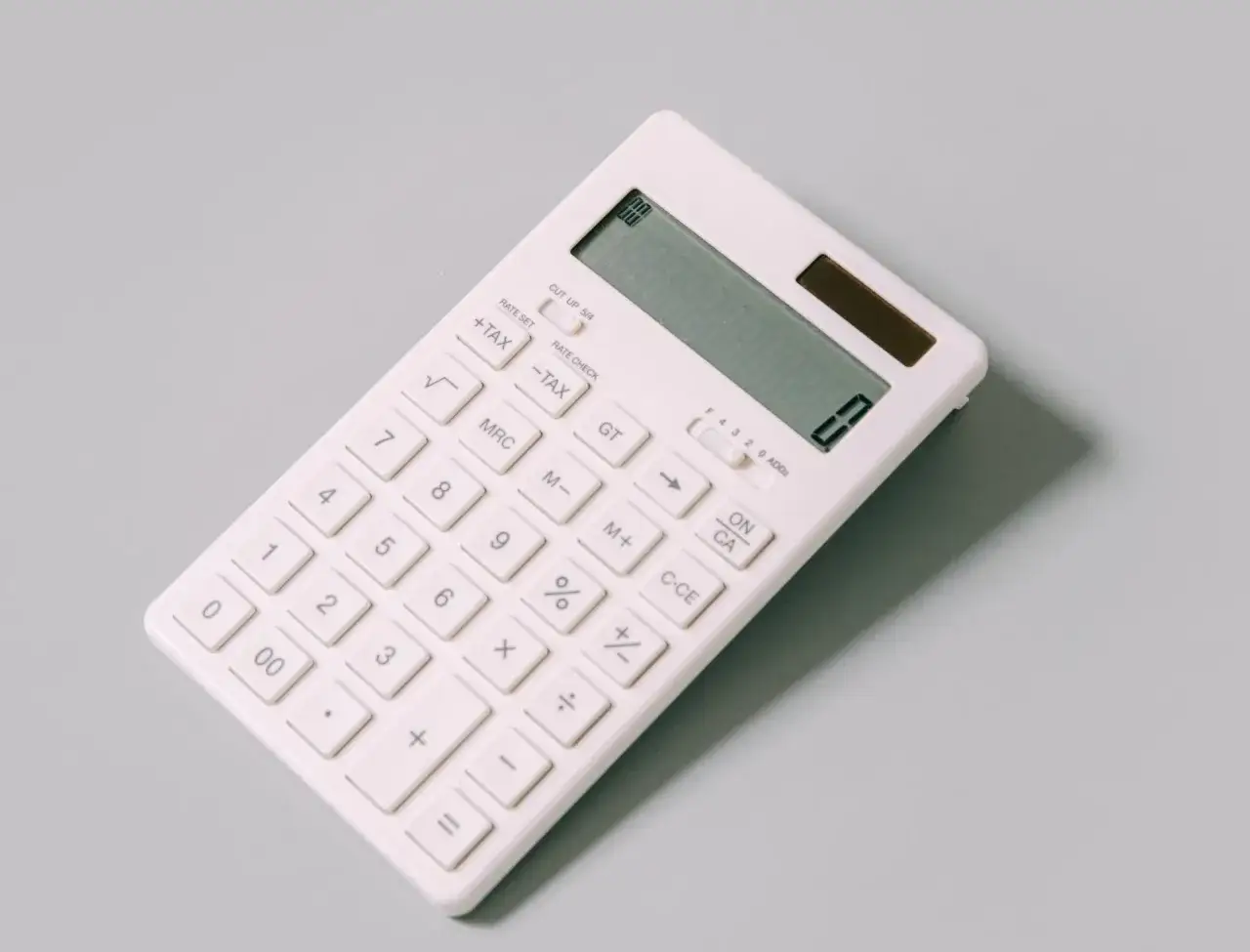 Czy na maturze z chemii można mieć kalkulator naukowy? Poznaj zasady