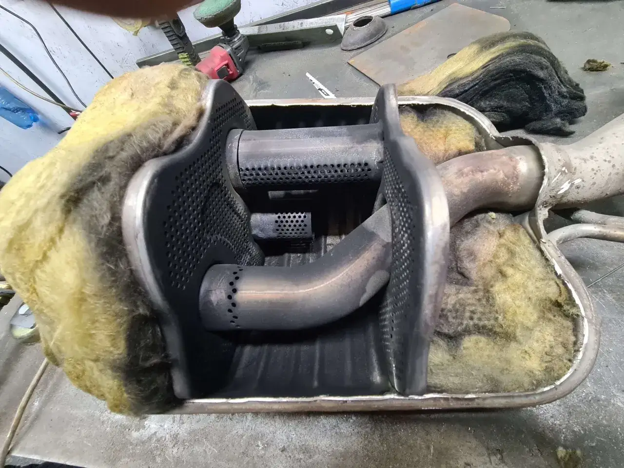 Jak zlikwidować rezonans wydechu i poprawić komfort jazdy