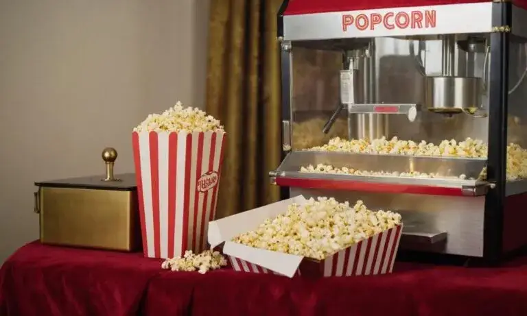 Ile kosztuje popcorn w kinie Multikino? Ceny, promocje i porady