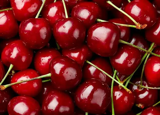 Ile kcal mają czereśnie? Poznaj wartość kaloryczną pysznych owoców