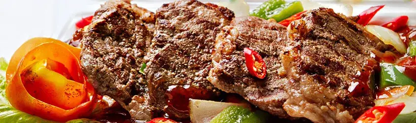 Ile kalorii ma mięso? Zaskakujące różnice w kaloryczności!