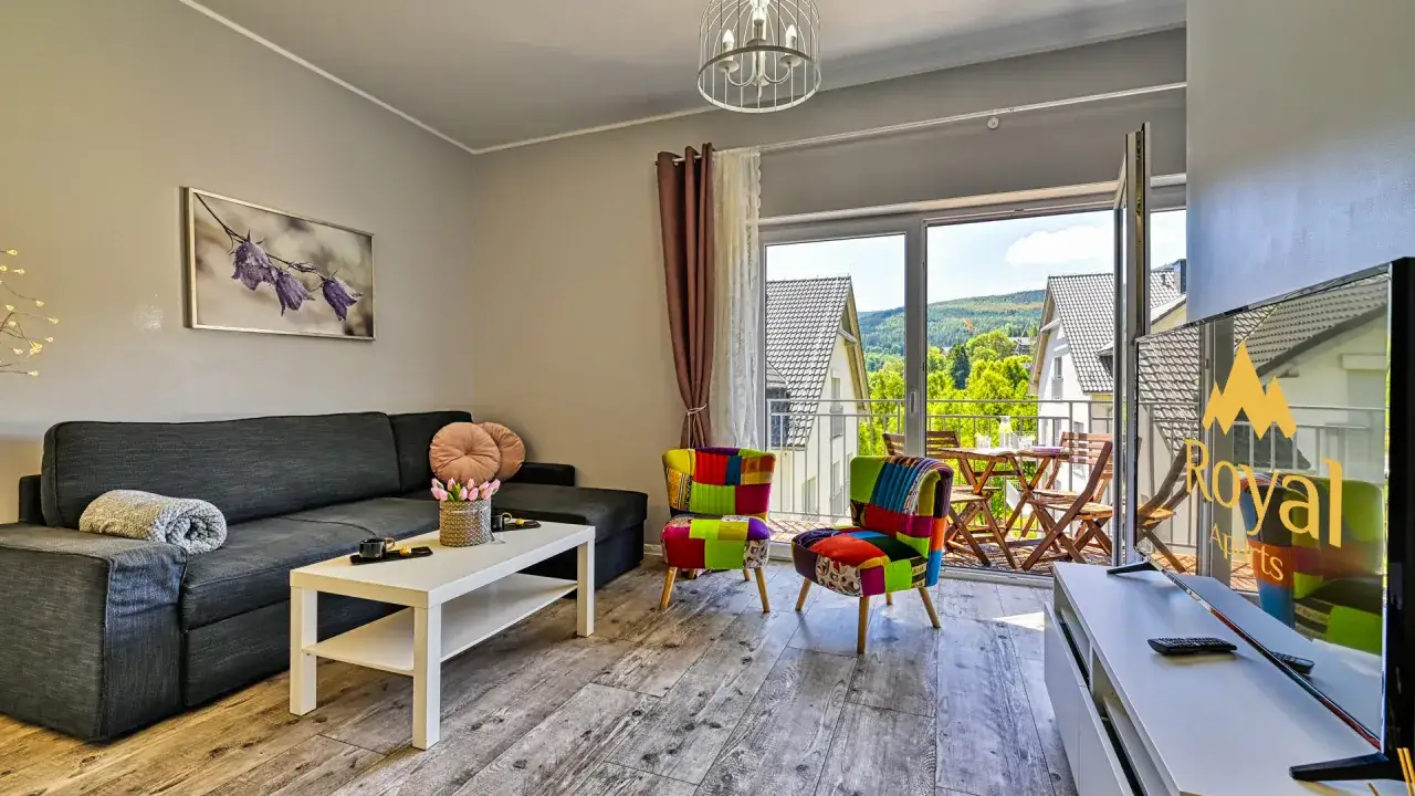 Jak znaleźć idealny nocleg nad morzem? Poradnik Wiktorii Szklarskiej