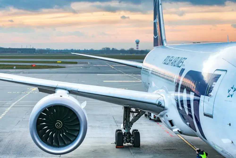 Czy w Dreamlinerach jest wifi? Sprawdź, co musisz wiedzieć o internecie w LOT