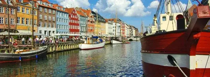 Co warto przywieźć z Danii? Odkryj hygge w wyjątkowych pamiątkach