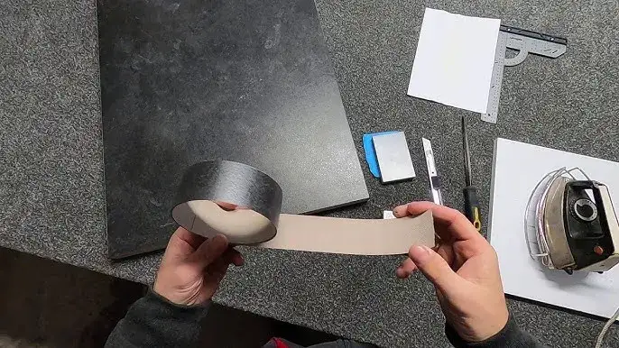 Jak przykleić obrzeże do blatu IKEA - proste kroki, które musisz znać