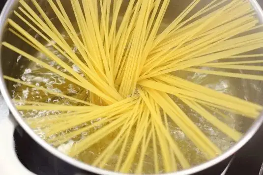 Sos spaghetti Łowicz – idealny smak do Twoich ulubionych potraw