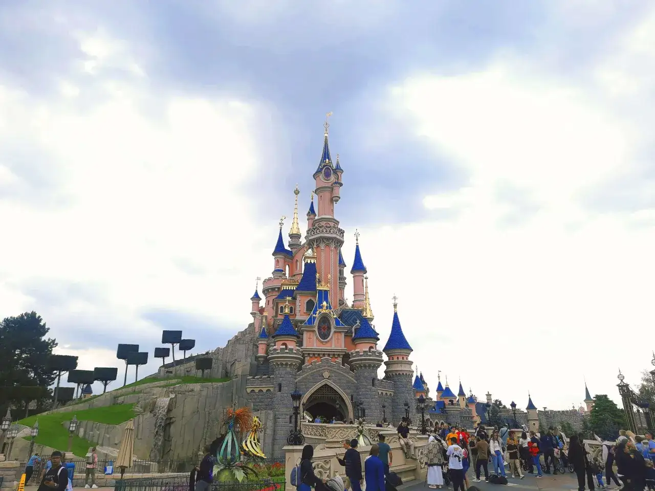 W jakim kraju jest Disneyland? Paryż: Twój kompletny przewodnik!