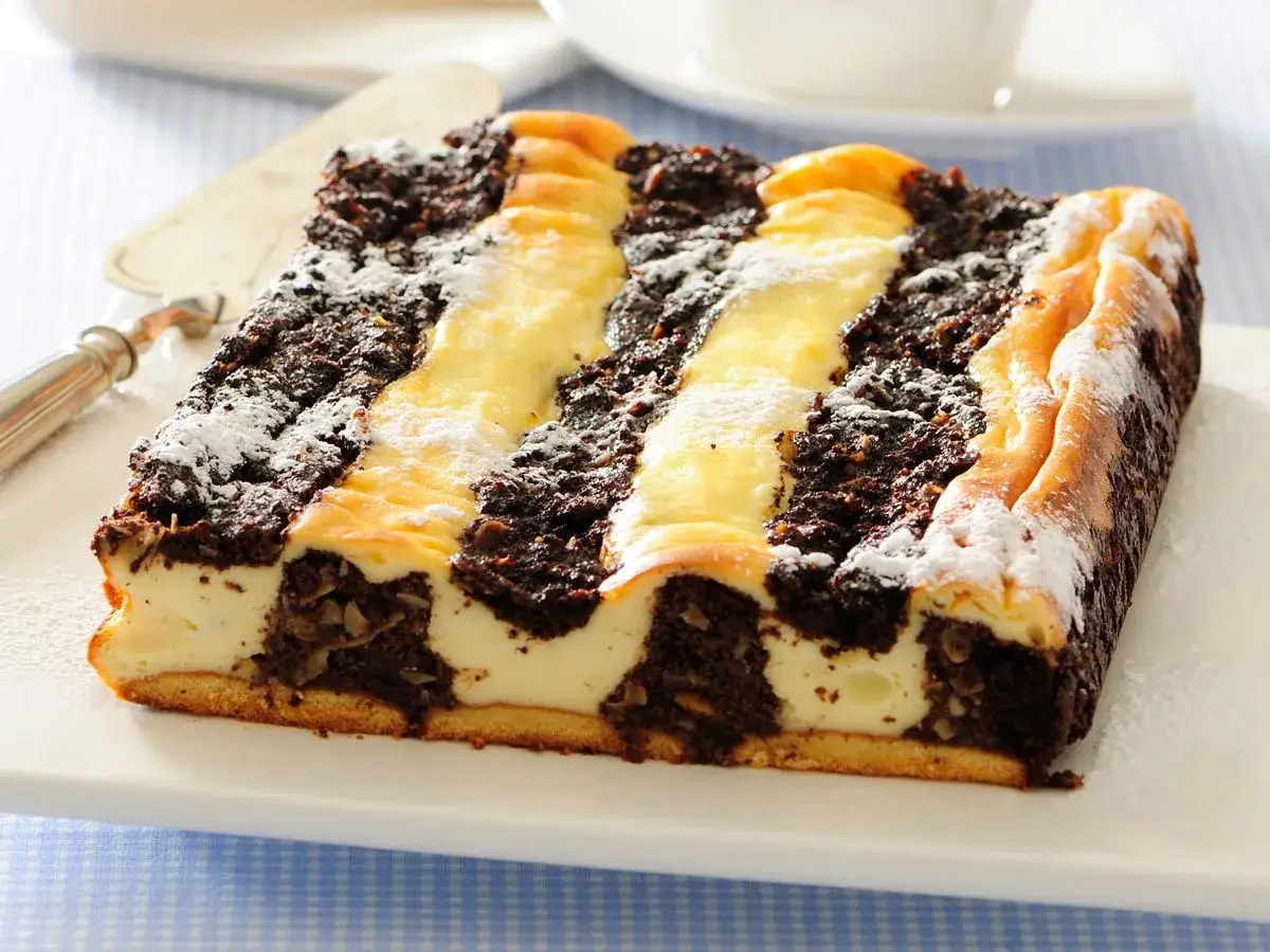 Przepis na ciasto z makiem z puszki, które zachwyci Twoich gości