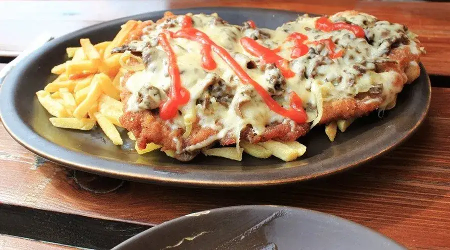 Górski Grill Bar w Kotlinie - smaki, które zachwycają i przyciągają