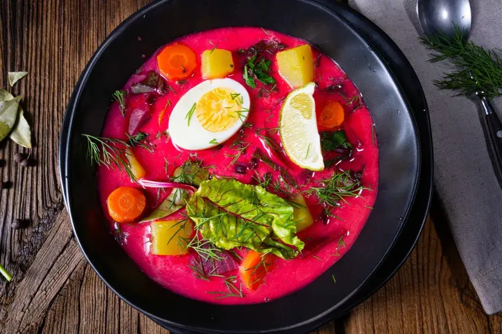 Jak ugotować zupę botwinkę - prosty przepis na zdrowe danie