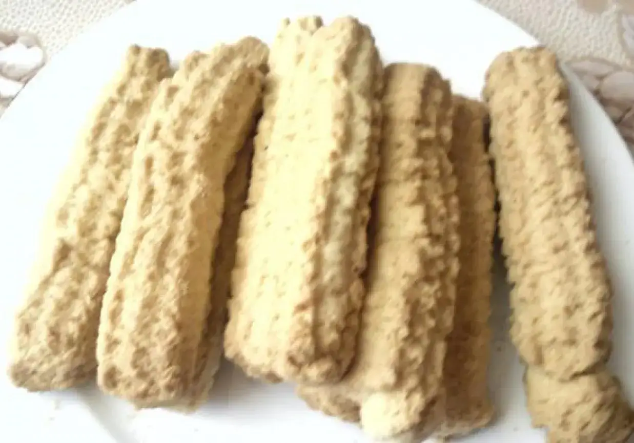 Domowe ciastka na dłużej? Poznaj przepisy i triki przechowywania!