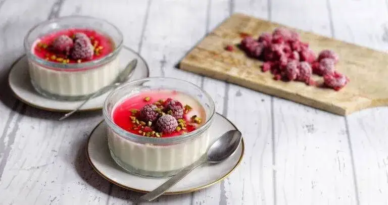 Panna Cotta Perfetta: Ricetta Facile, Segreti e Varianti Infallibili