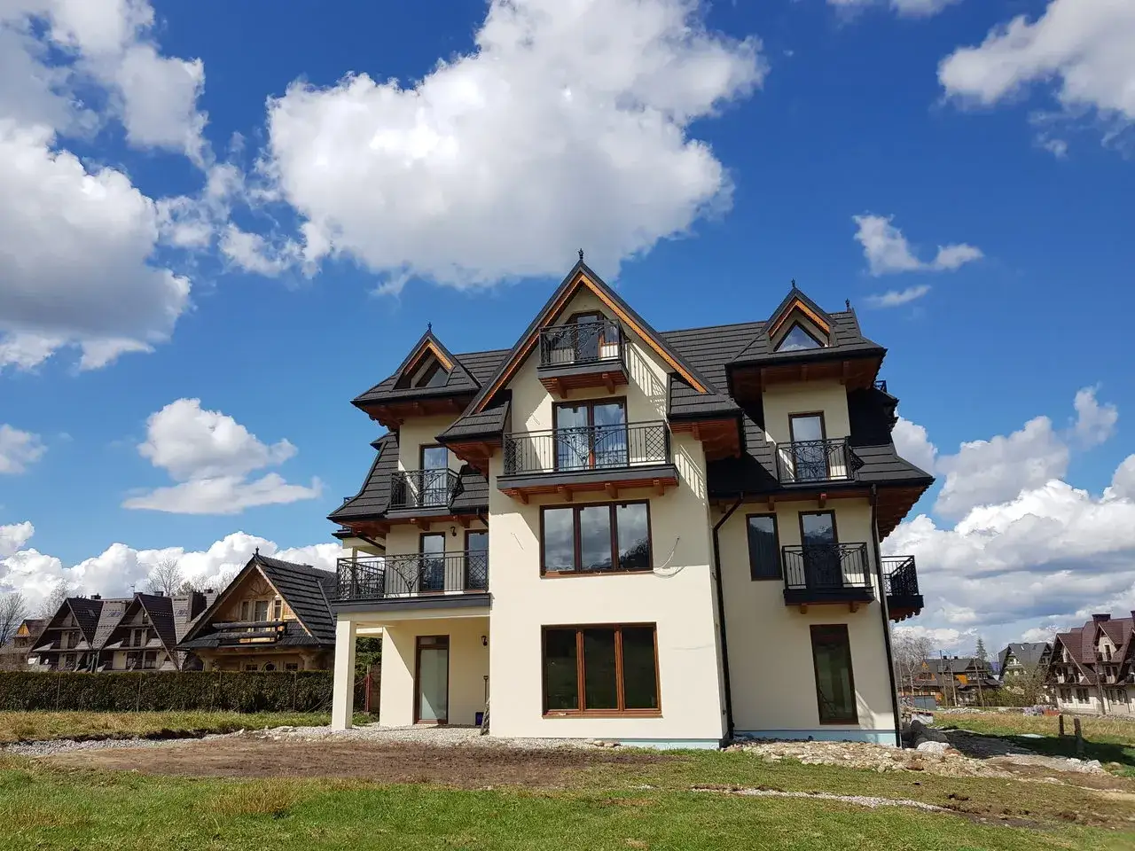 Nowa Bacówka Zakopane – komfortowe noclegi z widokiem na Tatry