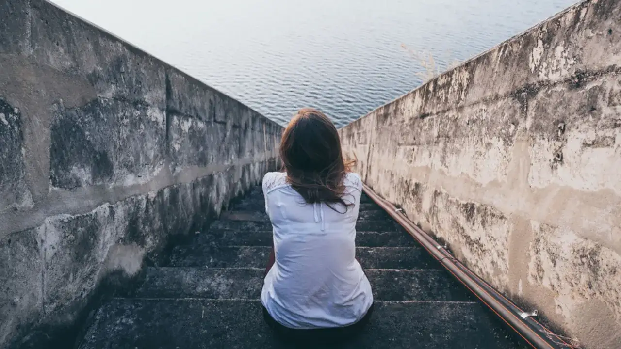 Osobowość unikająca: Od lęku do autentyczności. Twój plan.