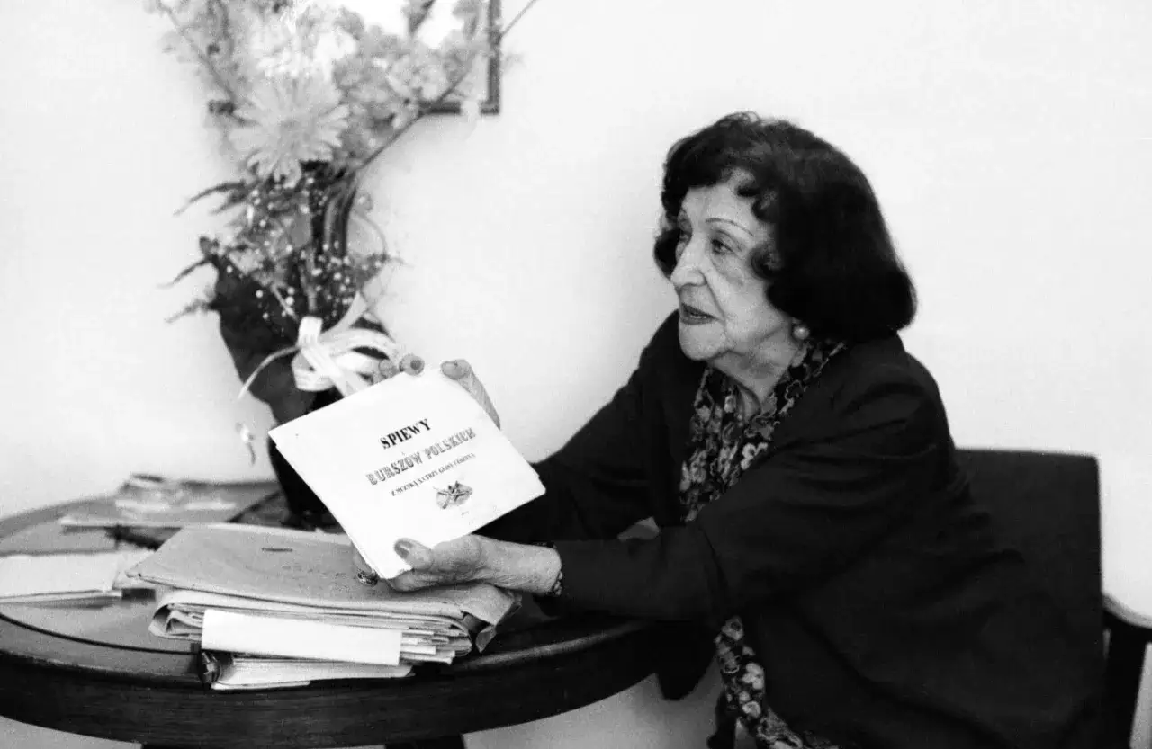 Mira Zimińska-Sygietyńska prezentuje zbiór "Śpiewy burszów polskich", przypominając o dzieciach i ich dziedzictwie.
