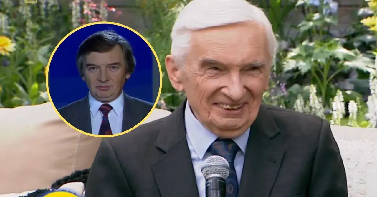 Uśmiechnięty starszy pan w garniturze, obok zdjęcie młodszego mężczyzny. Jeden z dziesięciu od kiedy pamięta, widać upływ czasu.