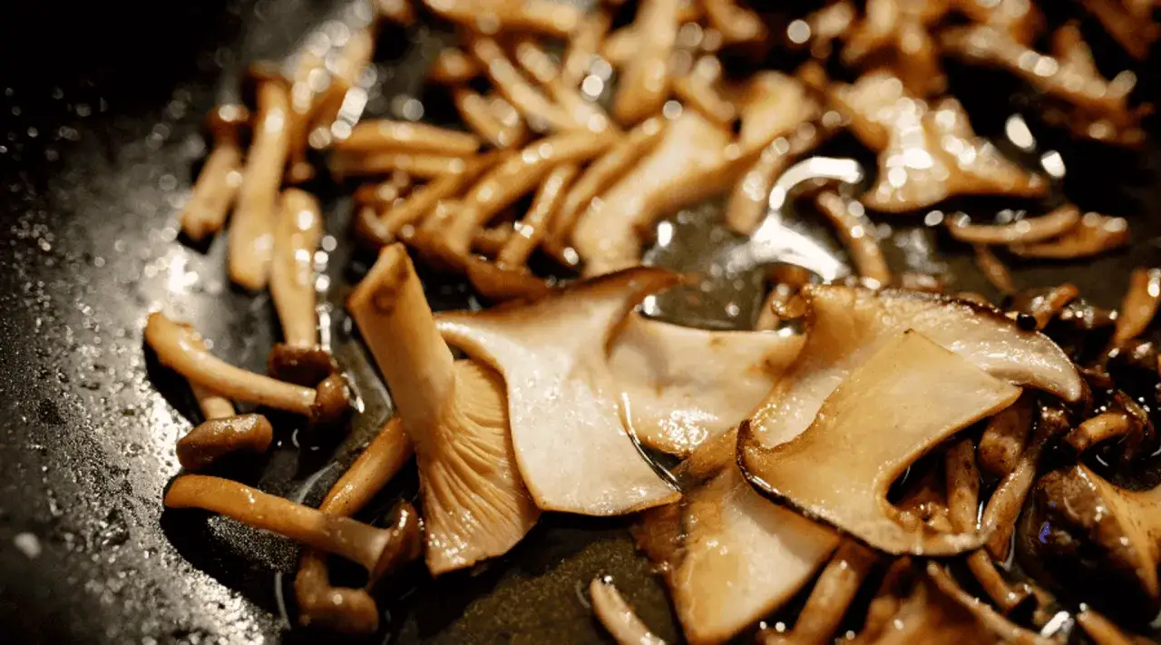 Jakie przyprawy do grzybów leśnych, aby wydobyć ich wyjątkowy smak?