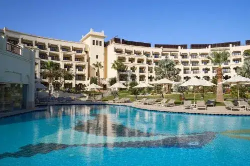 Steigenberger ALDAU Beach: Luxus, Pools & Golf Ihr Traumurlaub?