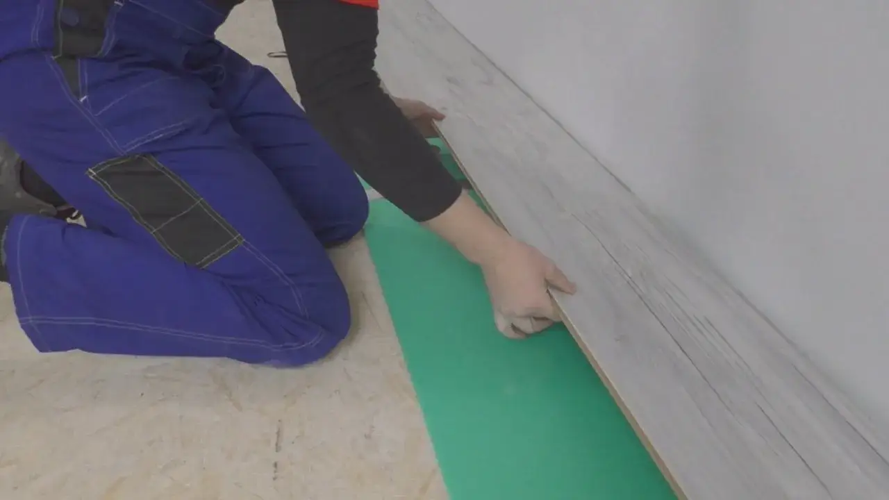 Jak ułożyć panele na podłodze bez błędów - krok po kroku do sukcesu