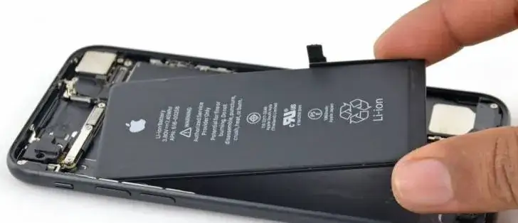 Wymiana baterii iPhone 5s w Warszawie - Gdzie to zrobić tanio i szybko