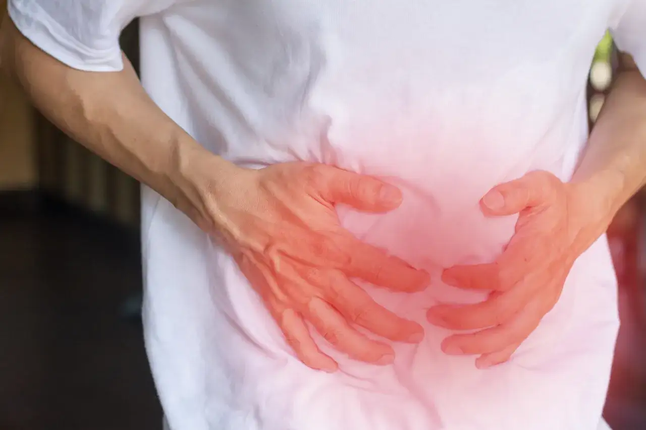 Przepuklina pooperacyjna objawy – jak je rozpoznać i uniknąć bólu