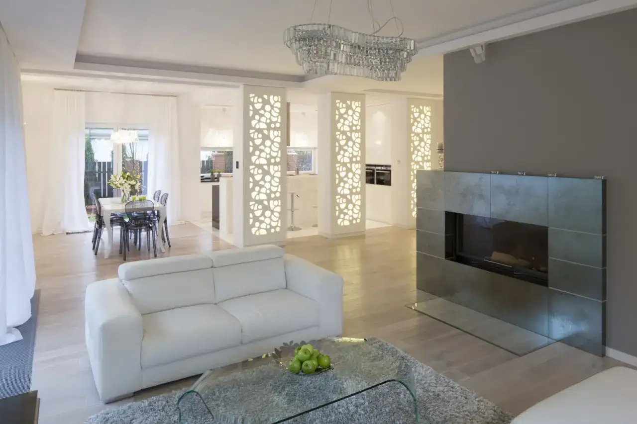 Jak wykończyć filar w salonie? Pomysły, które odmienią Twoje wnętrze